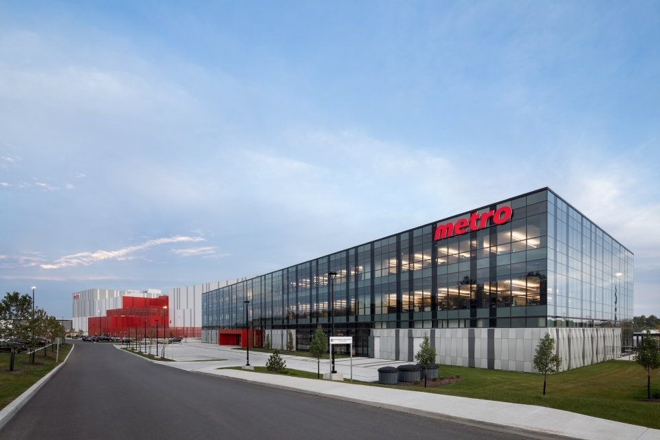 Photo du centre administratif et du centre de distribution Metro à Terrebonne, QCa à Lachine, QC