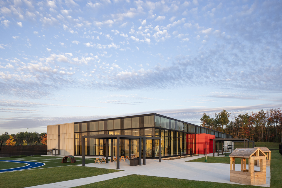 Vue de l'extérieur du CPE