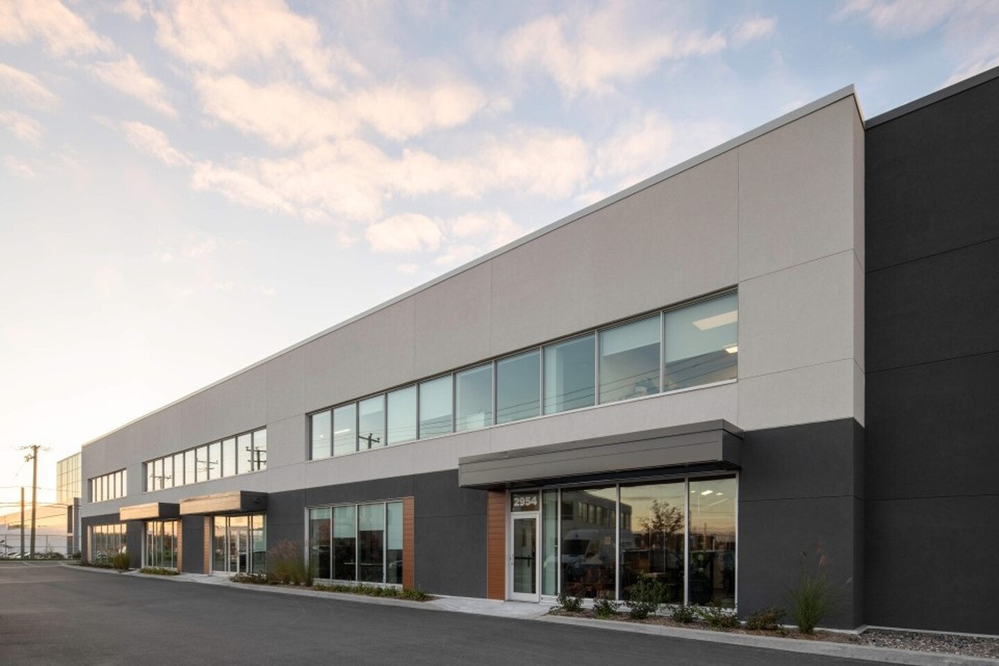 Entrée des espaces industriels